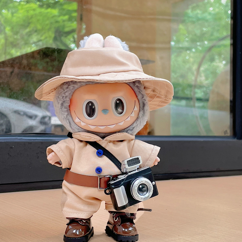 Labubu Clothes Outfit with Camera