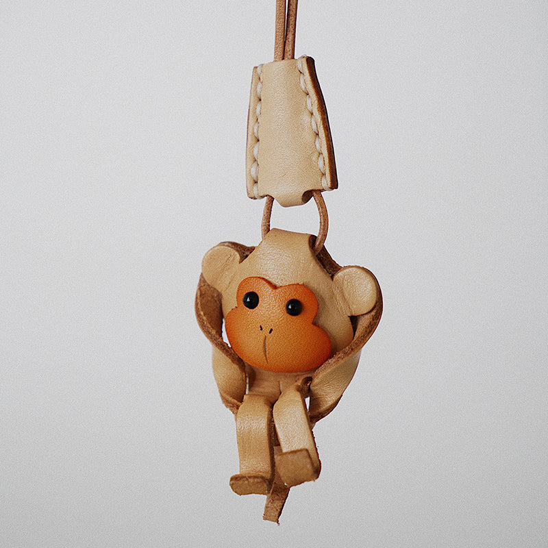 MISKSOLA - Vintage Handmade Leather Animal Keyring