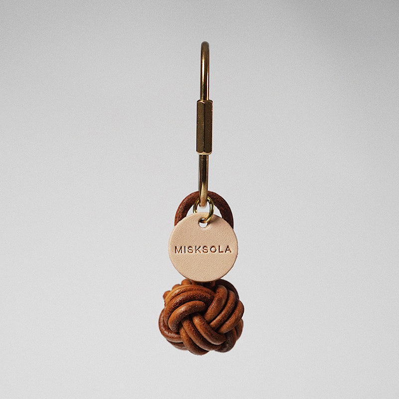 MISKSOLA - Vintage Handwoven Leather Ball Keyring