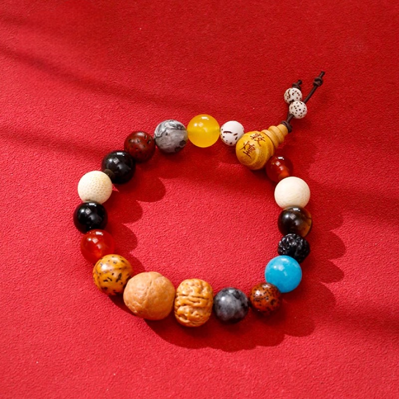 Multi-Treasure Bracelet Product Showcase
