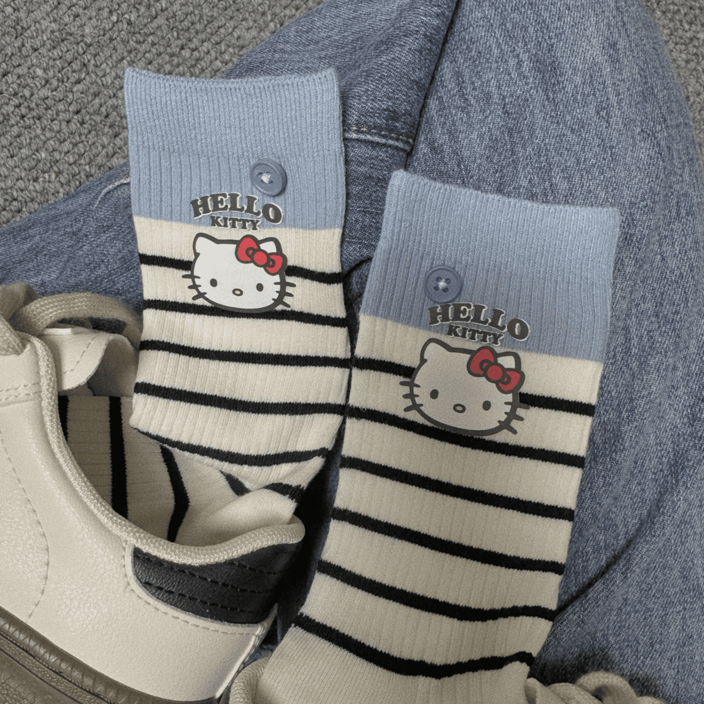 Aze Textiles - Hello Kitty Striped Socks
