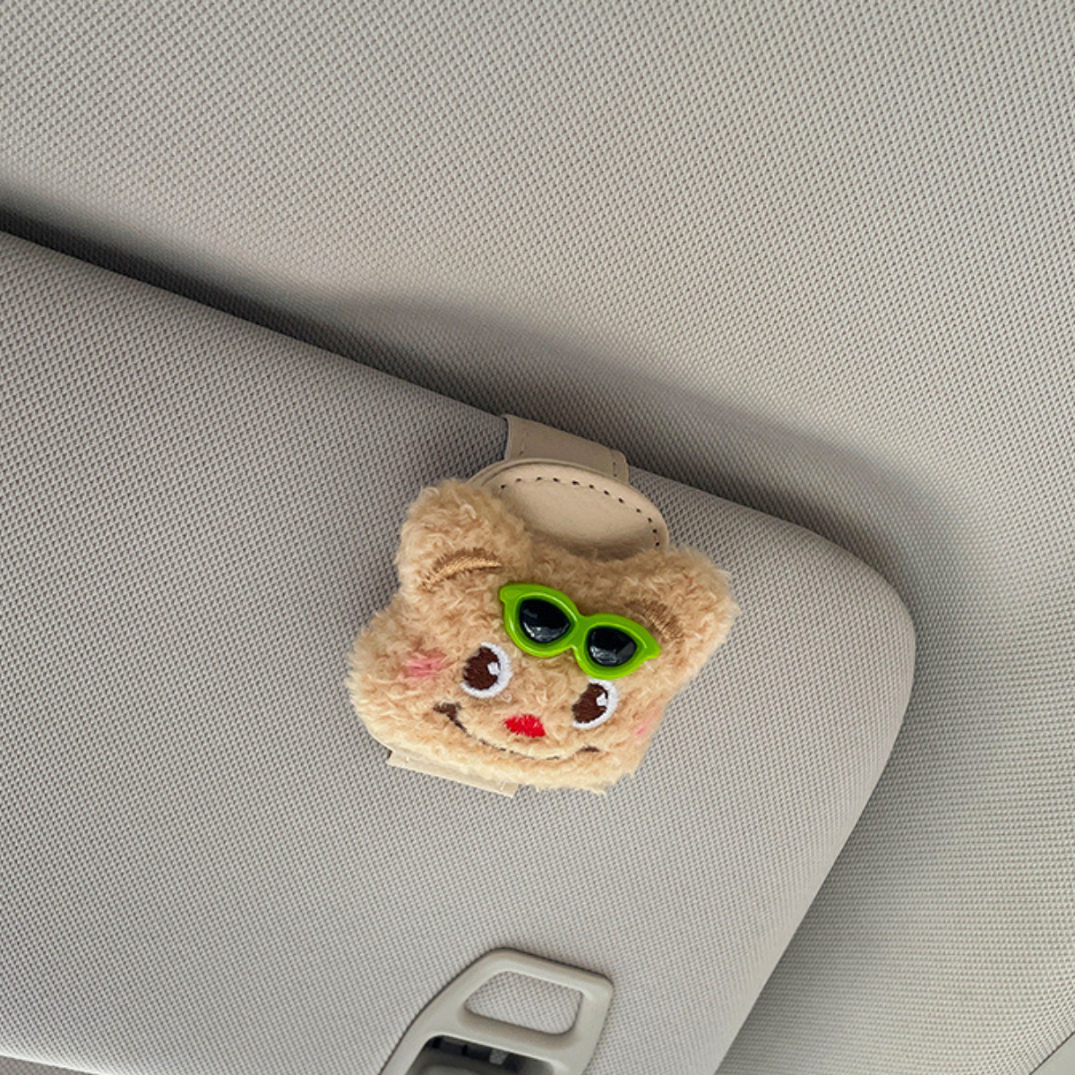 Cute Bear Car Sunglasses Clip Green
