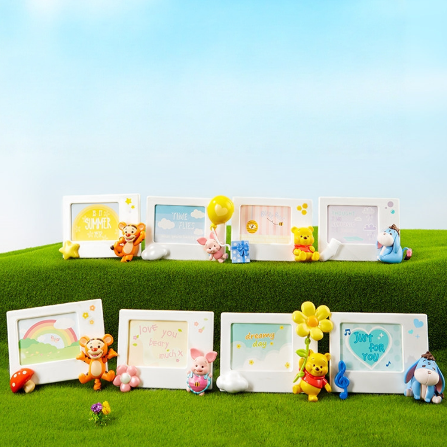 Total Polaroid variants blind box about Disney characters. Eight regular items. Hold Polariod photo paper.