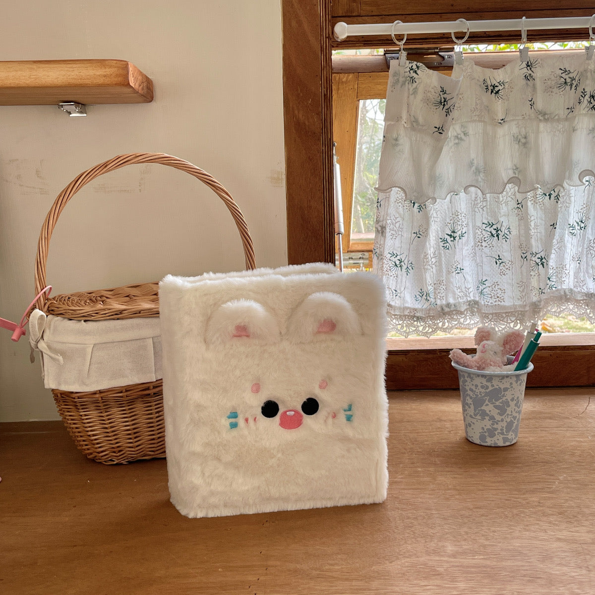 Kitty Main Original 4-Grid Polaroid Plush Photocard Album