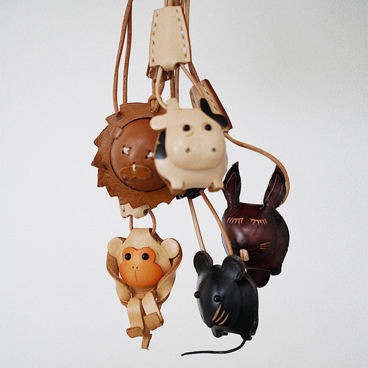 MISKSOLA - Vintage Handmade Leather Animal Keyring