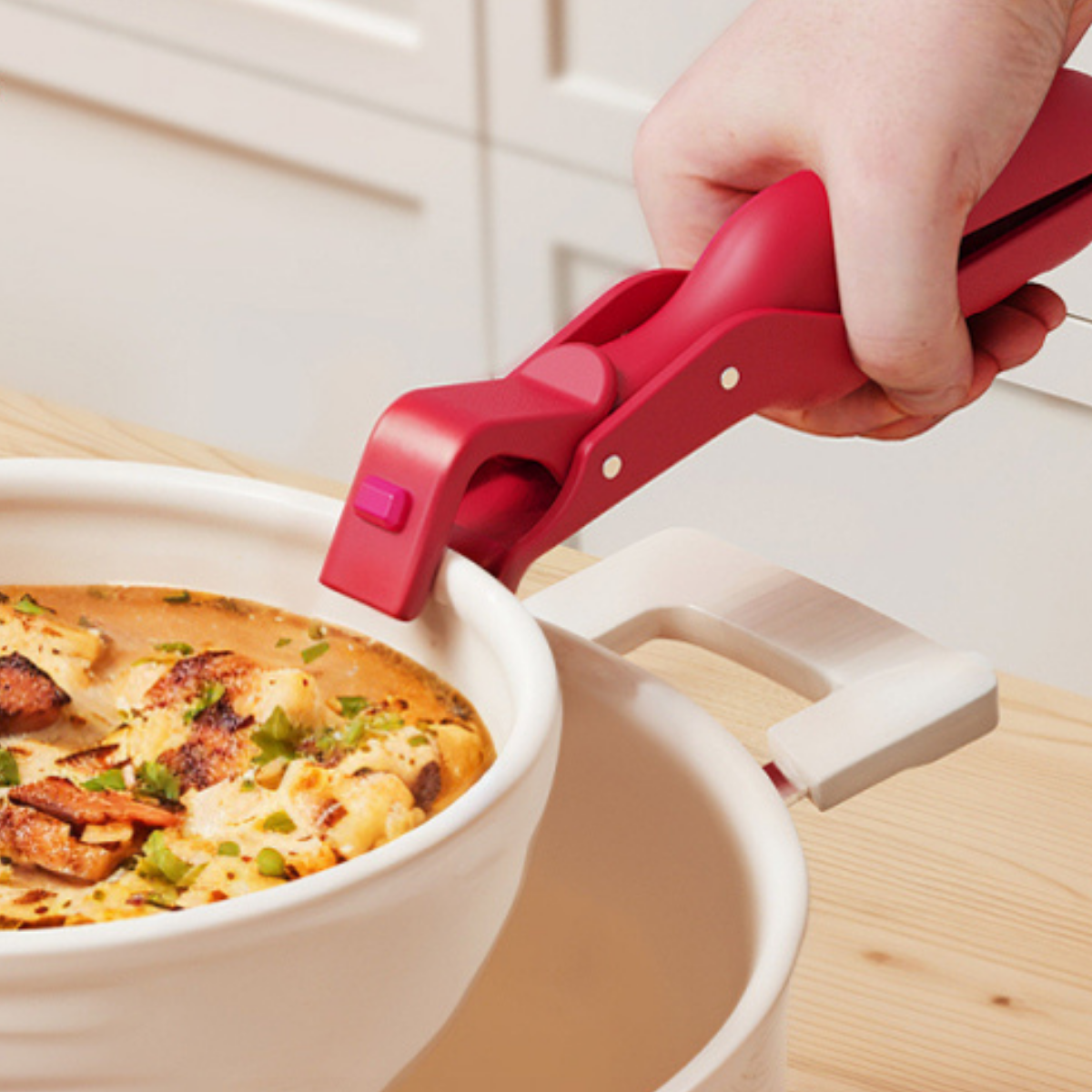 Multi-Functional Anti-Scald Bowl Clip for bowls