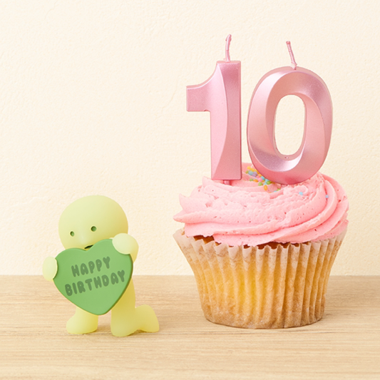 Sonny Angel - SMISKI Birthday Series Blind Box Display