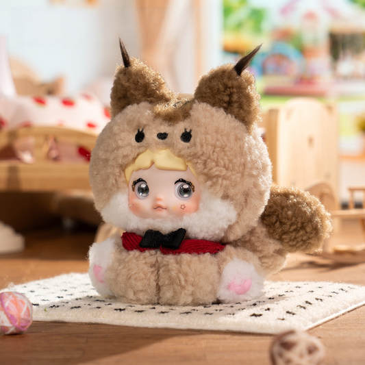 Cute Squirrel Nommi is in brown colour, with bright eyes. It can be used as a bag charm.