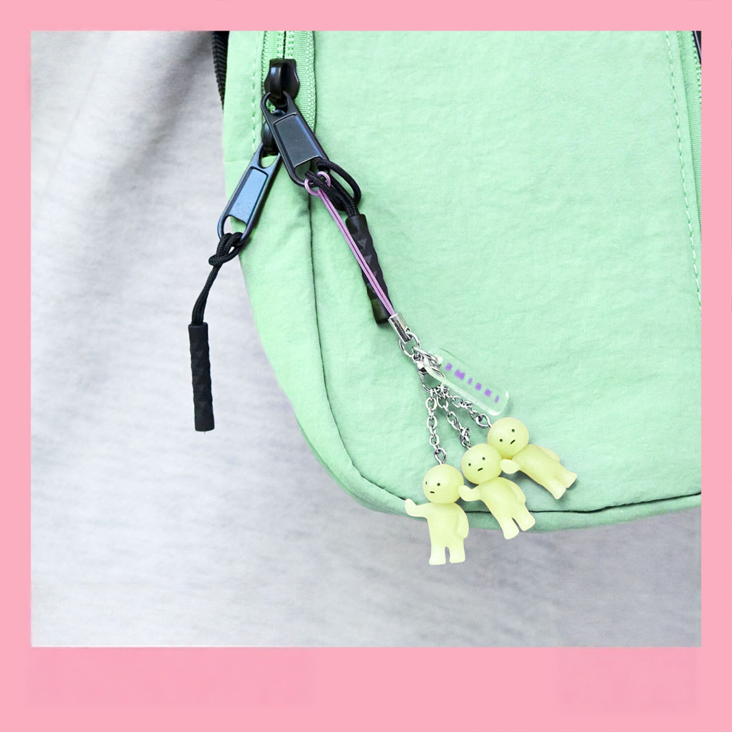 Cute and adorable SMISKI can be used as a bag charm.