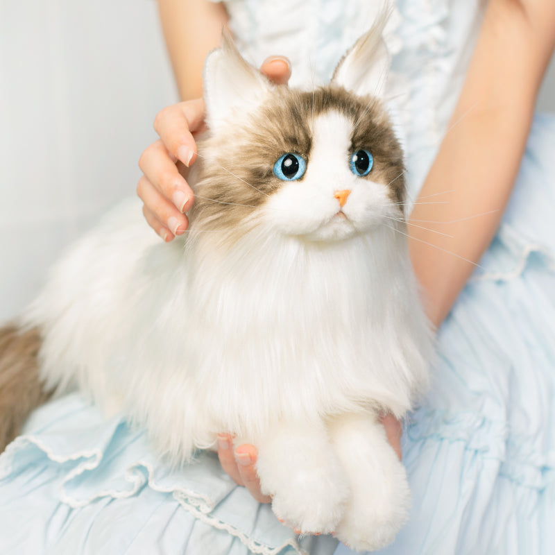 Ultra-Realistic Ragdoll Cat Plush