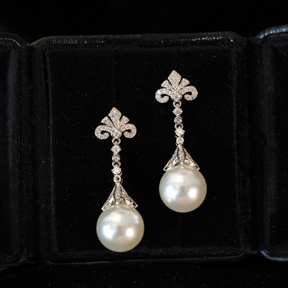 Vintage Beauty - French-Inspired Elegant Pearl Earrings